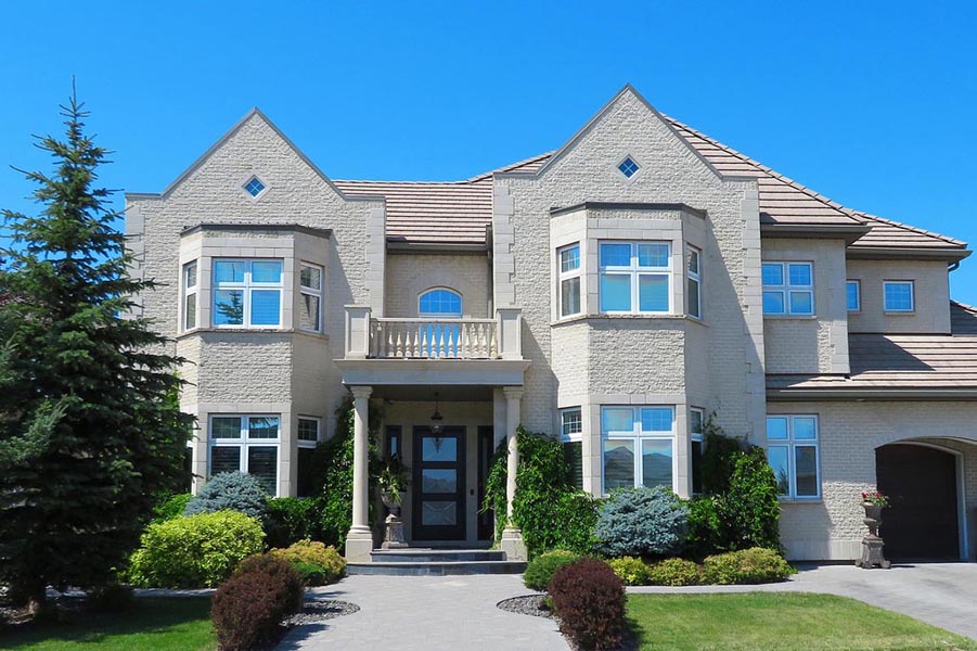 Residential vs. Commercial Landscape Installation: What’s the Difference?